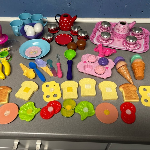 Colorful Kids Play Kitchen Set - Picture 1 of 6